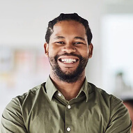 Equipe em conferência de mercadoria